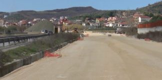 Hekurudha e re Tiranë–Rinas–Durrës, drejt përfundimit stacioni i Vorës