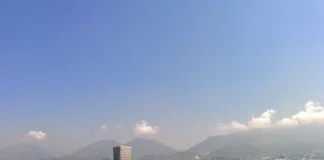 Blogerët spanjollë promovojnë 10 atraksionet turistike në Tiranë