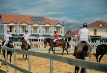 “Shtëpia e Kuajve” në Korçë, destinacion turistik i aventurës