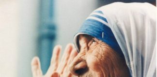 Nënë Tereza, shenjtorja me nënshtetësi shqiptare