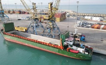 Porti i Durrësit, përpunohen 5 anije me rreth 9 mijë tonë mallra