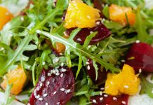 Hekur dhe Vitaminë C – Kombinimi Ideal Kundër Rënies së Flokut