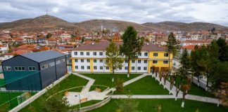 Hap dyert me standarde bashkëkohore shkolla “Myrteza Sala” në Bilisht