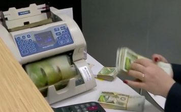 Shqipëria me ecurinë më të mirë të kreditimit në rajon