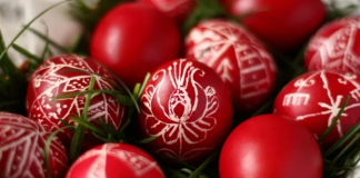 Besimtarët katolikë festojnë sot Pashkët, ringjalljen e Jezu Krishtit