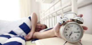 Pse Është Mirë të Zgjoheni në të Njëjtën Orë Çdo Ditë