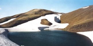 Liqenet akullnajore në Gramoz të Kolonjës