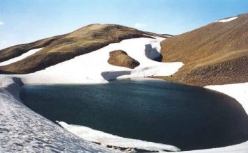 Liqenet akullnajore në Gramoz të Kolonjës