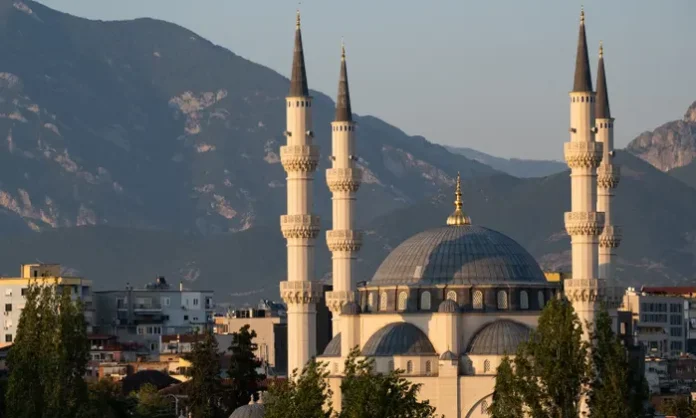 “The Guardian”: Aventura ime katërditore nga BM në Shqipëri