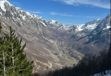 Turizmi, numri i vizitorëve të huajt rritje me 58% në shkurt, kryesojnë italianët