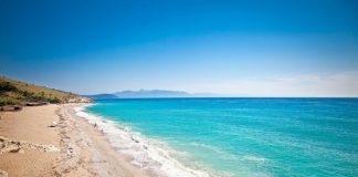Media franceze “Yourtopia”: Riviera Shqiptare – destinacioni parajsë i ngjashëm me Maldivet