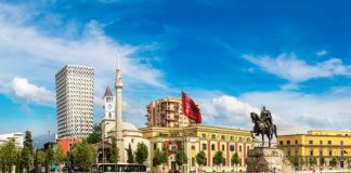 “GOBankingRates”: Shqipëria mes tetë vendeve të përballueshme për të jetuar