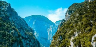 “Forbes España”: Shqipëria mes destinacioneve të preferuara ndërkombëtare të spanjollëve këtë verë