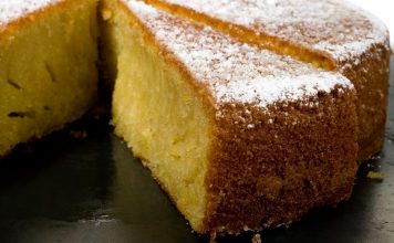 Receta e Ëmbël e Kekut me Mjaltë, Kos dhe Vaj Ulliri