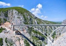 Tuneli i Murrizit drejt përfundimit, ndërtohet rruga që lidh Dibrën me Elbasanin