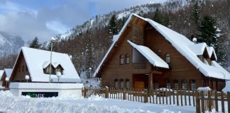 Valbona nën vellon e dëborës