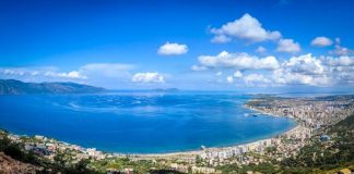 Media britanike “Express”: Shqipëria, destinacioni i ri mesdhetar që turistët nuk duhet të humbasin në 2025