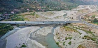 Punimet për përfundimin e Urës së Bilçës në Berat