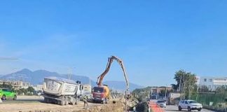 Vijojnë punimet në kantierin Tiranë-Durrës Loti 1 dhe 2, që përfshijnë 6 km e parë të rrugës në drejtim të Durrësit