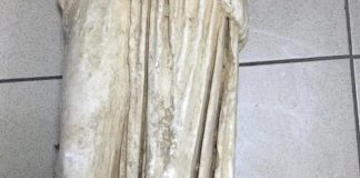 Një statujë 2 000-vjeçare gjendet e braktisur… në një qese plehrash!