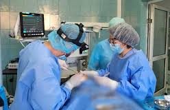 Heqja e Suksesshme e Tumorit të Rrallë Torakal në QSUT