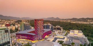 Media britanike: Transformimi i Tiranës, mbresëlënës