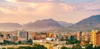 Sot janë 43 zona urbane dhe 98 rurale që kanë ujë 24 orë