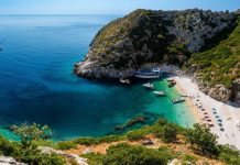 “DailyWrap”: Shqipëria, parajsa e pushimeve për turistët austriakë