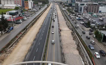 Kantieri i Superstradës Tiranë-Durrës