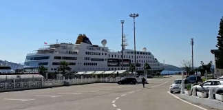 Mbërrin kroçera e parë për këtë vit në Sarandë, “Plan Tours”